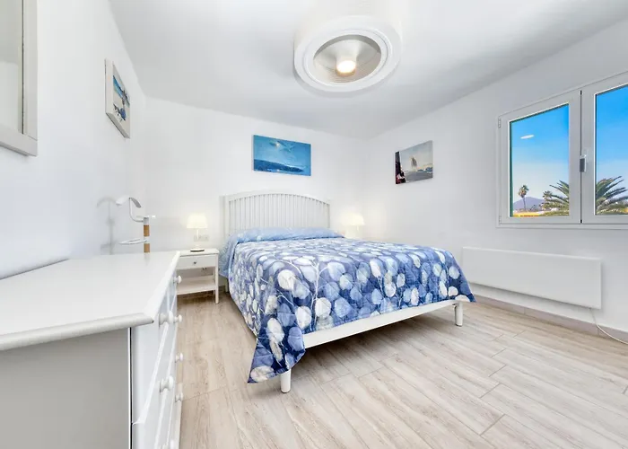 Casa Roberta Sea View Коста-Тегисе